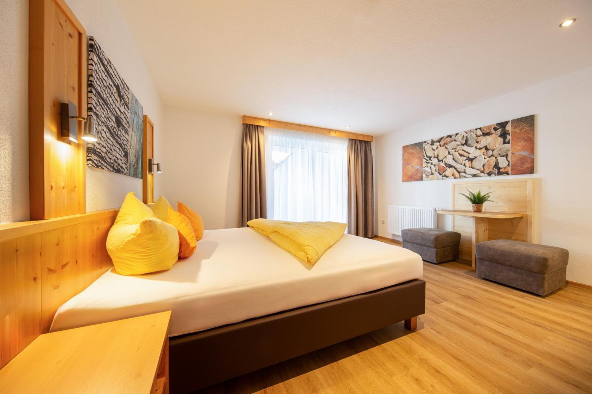 Hotel Haus Stefanie Sölden Esterno foto